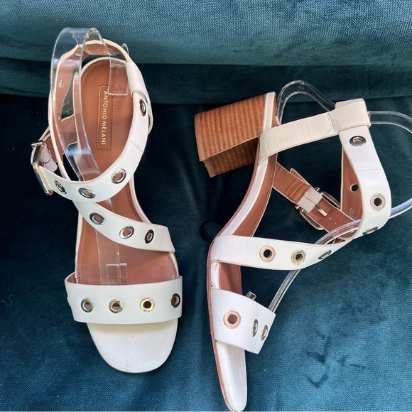 ANTONIO MELANI STACKED BLOCK HEEL ANKLE STRAP GROMMET SANDALS WHITE SIZE 10 - Picture 3 of 9